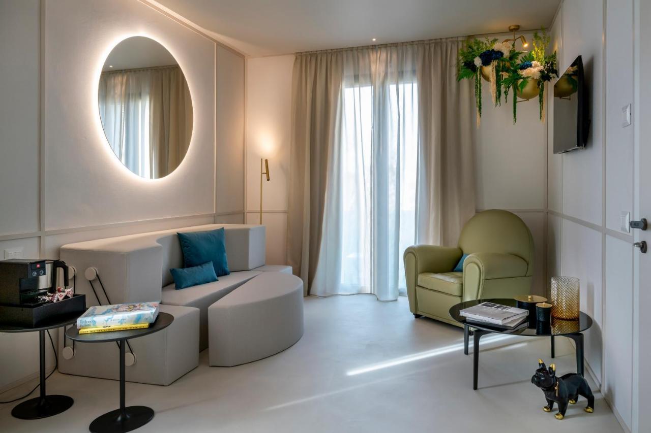 Demo Hotel Design Emotion Rimini Exterior foto